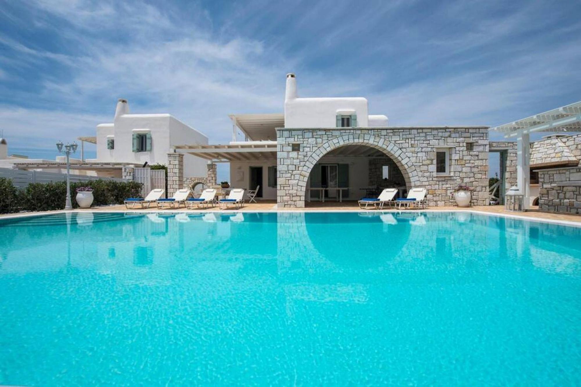 Villa Dionysos In Aliki מראה חיצוני תמונה